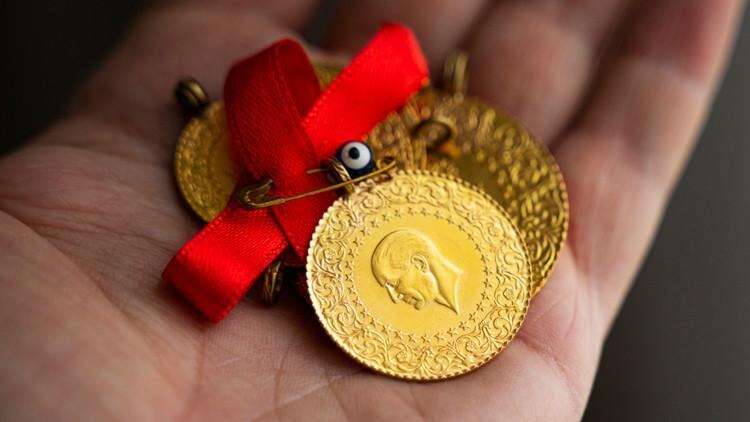 Rekor koşusu sürüyor: Altın ve gümüş zirve tazeledi 4